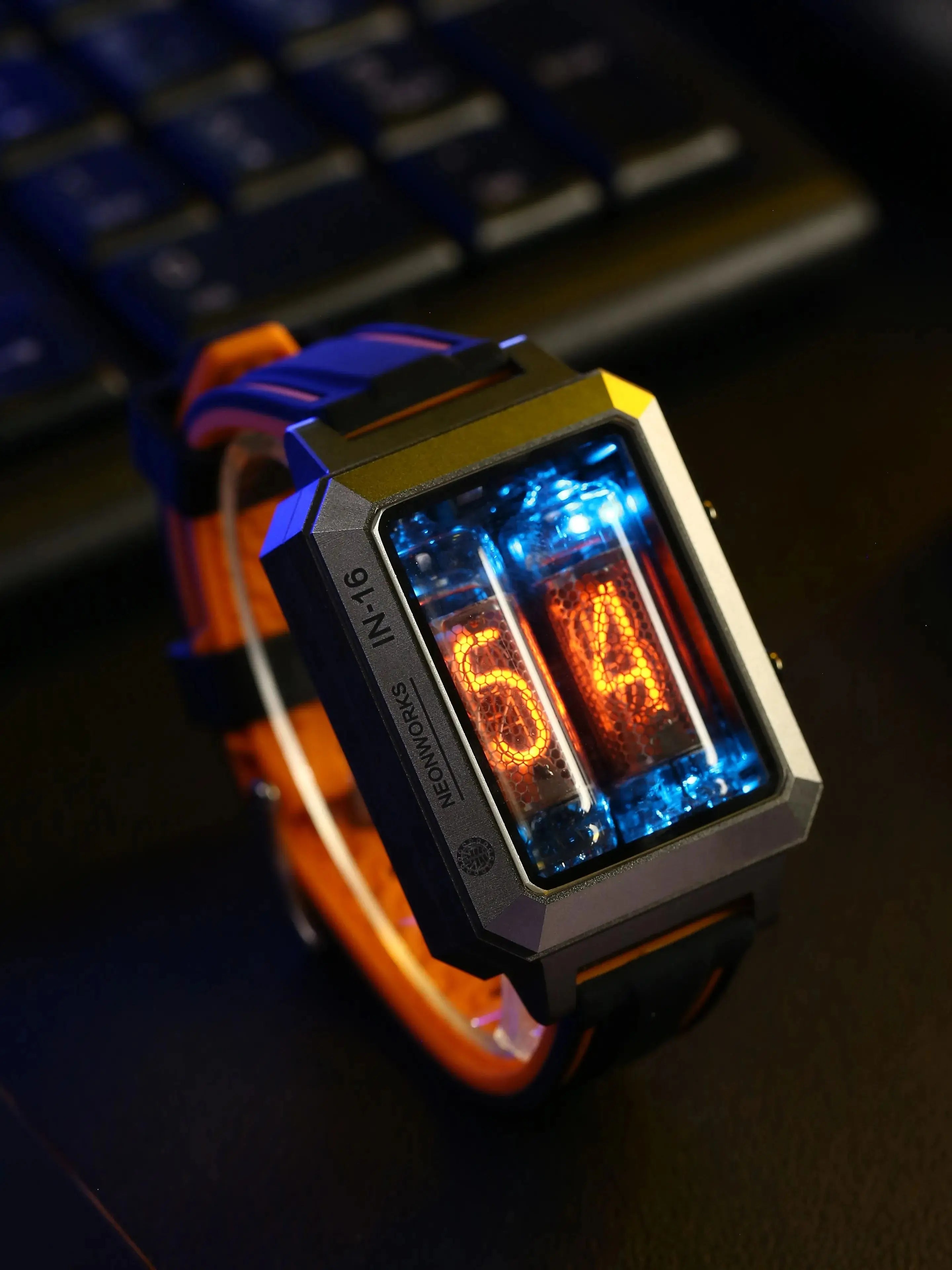 CYBERPUNK IN-16 Nixie Tube